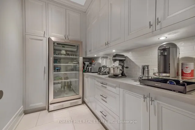 Additional image 14 of 221 Dunvegan Rd