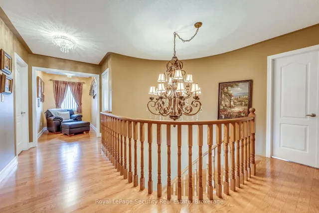 Additional image 24 of 32 Odeon St