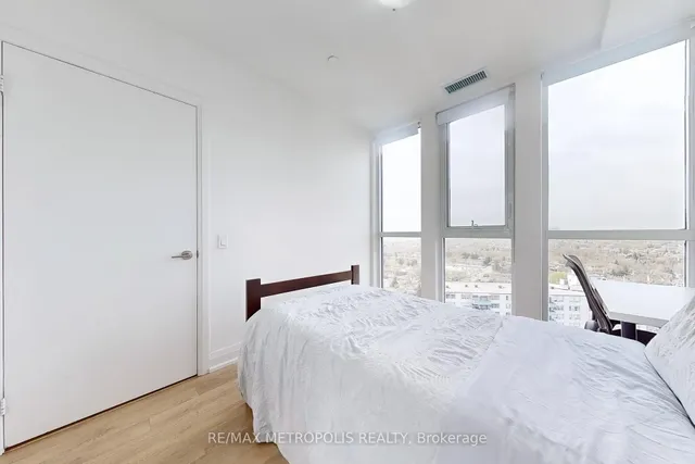 Additional image 23 of 1461 LAWRENCE Ave Unit 2103