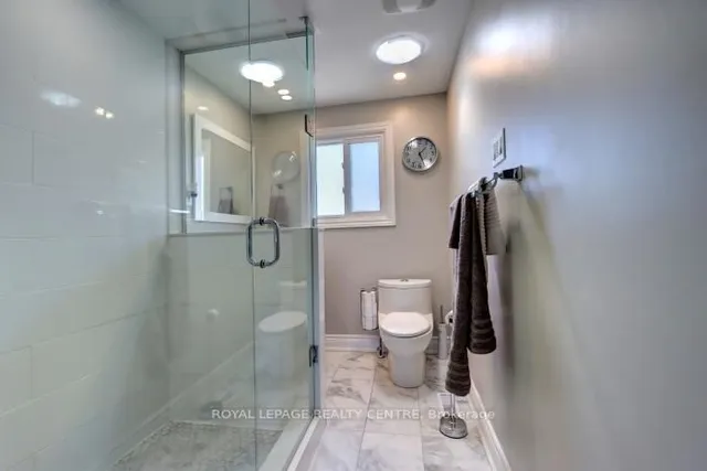 Additional image 21 of 906 Cabot Tr