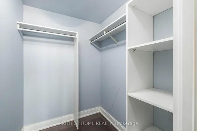 Additional image 28 of 125 Village Green Sq Unit 3703