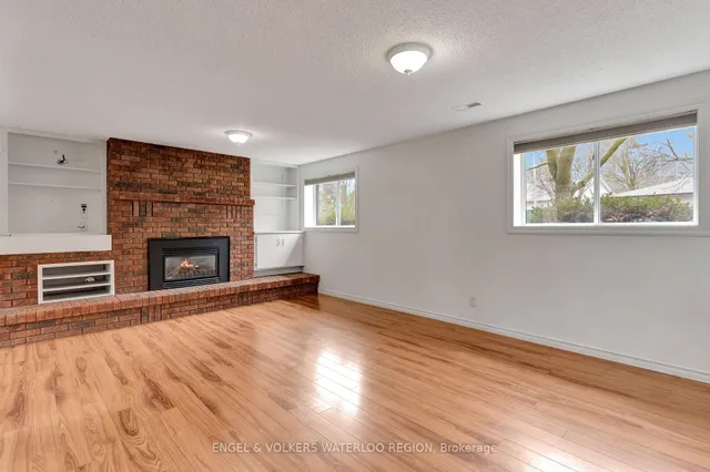 Additional image 22 of 113 Martinglen Cres