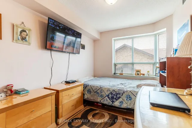 Additional image 26 of 300 Ray Lawson Blvd