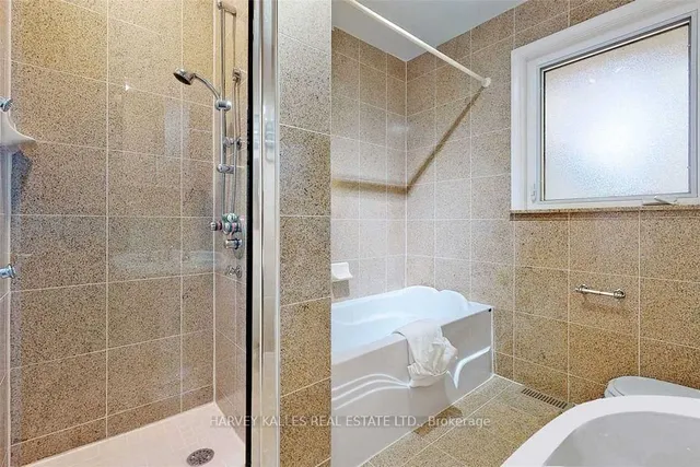 Additional image 24 of 8 Sandfield Rd