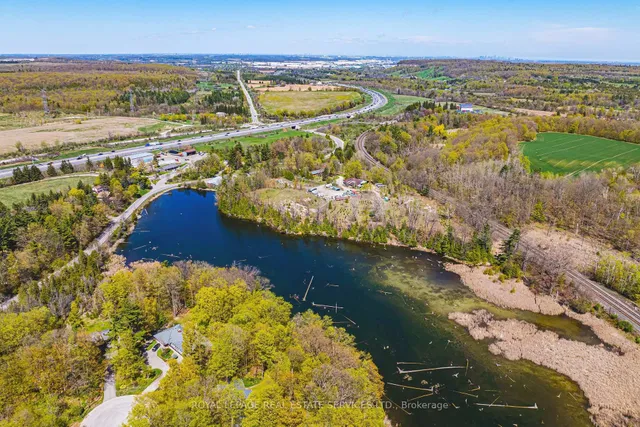 Additional image 49 of 173 Campbell Ave