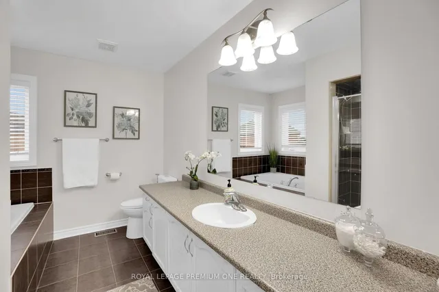 Additional image 23 of 8 Templeton Crt