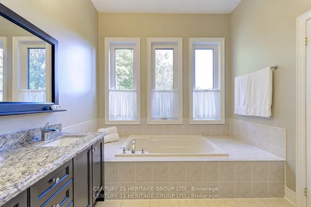 Additional image 25 of 3 Nova Scotia Rd