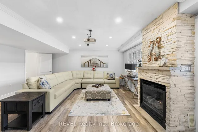 Additional image 16 of 31 Sunvale Pl Unit 20