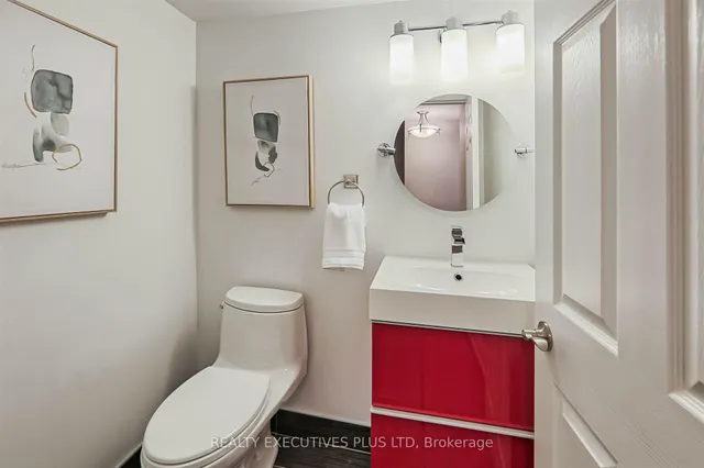 Additional image 8 of 98 Redpath Ave Unit 9