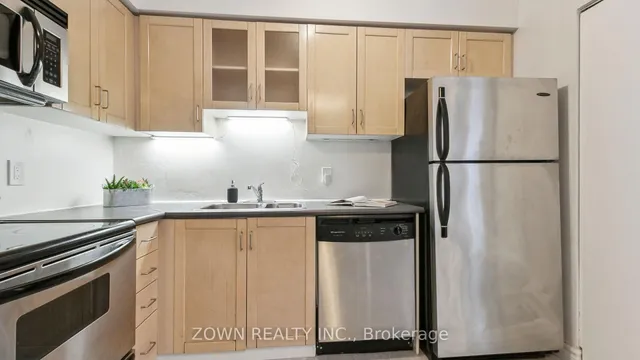 Additional image 22 of 54 East Liberty St Unit 1044