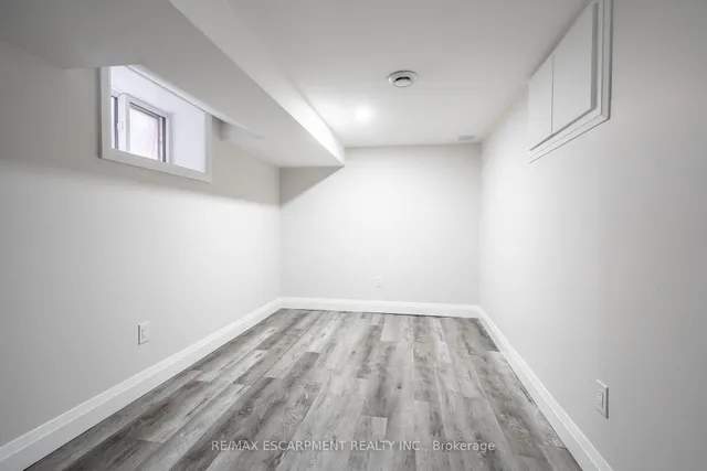 Additional image 33 of 57 Madison Ave