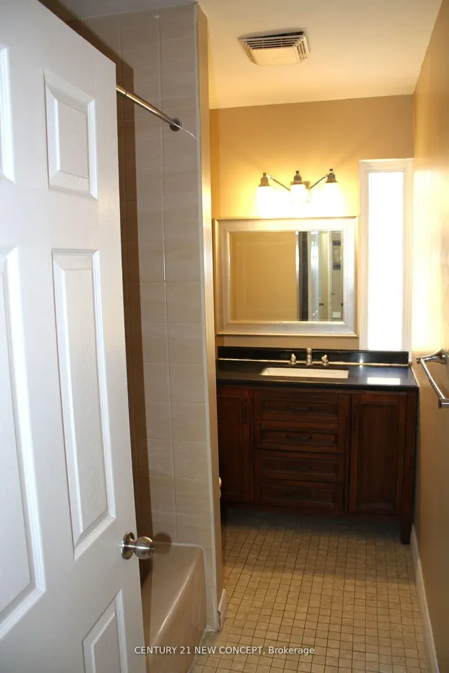 Additional image 11 of 312 Hendon Ave