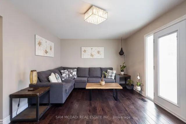 Additional image 10 of 80 Longbourne Cres