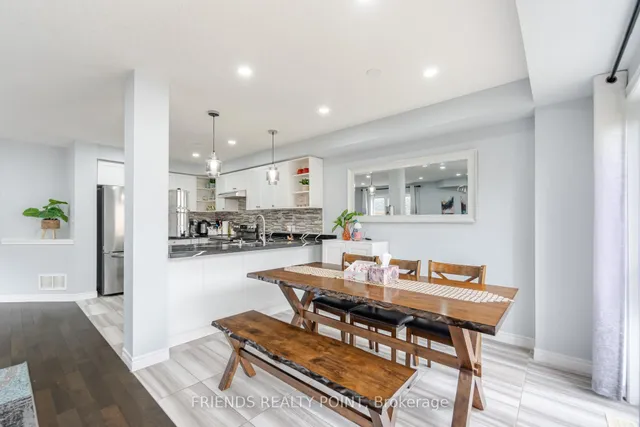 Additional image 15 of 37 Charleswood Cres