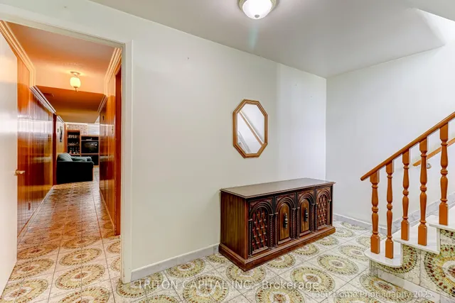 Additional image 14 of 77 Fontainbleau Dr