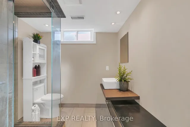 Additional image 24 of 102 Connelly Dr