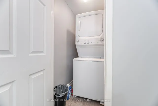 Additional image 32 of 93 Hansen Rd Unit 20