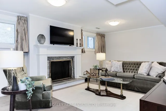 Additional image 36 of 265 Chaplin Cres