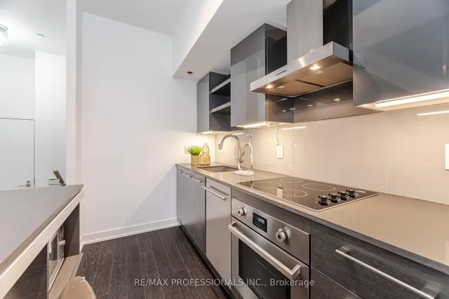 Additional image 16 of 1030 King St Unit 103