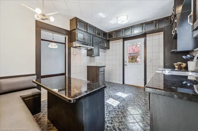 Additional image 10 of 44 Highland Rd