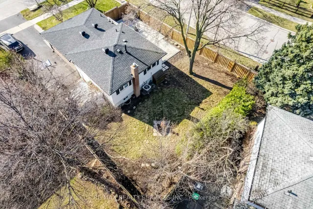 Additional image 35 of 8 Reigate Ave