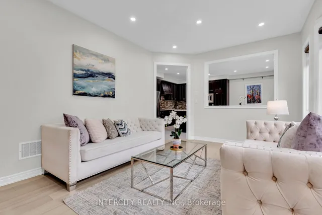 Additional image 16 of 98 Lola Cres