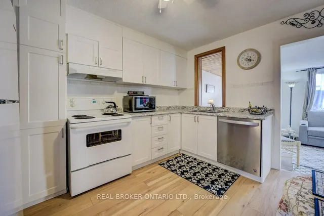 Additional image 15 of 458 Upper Wentworth St