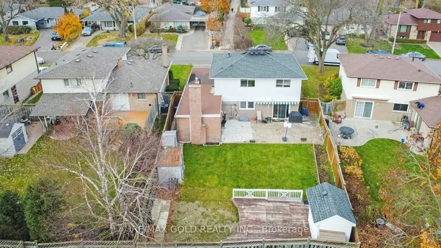 Additional image 44 of 59 Roberts Cres