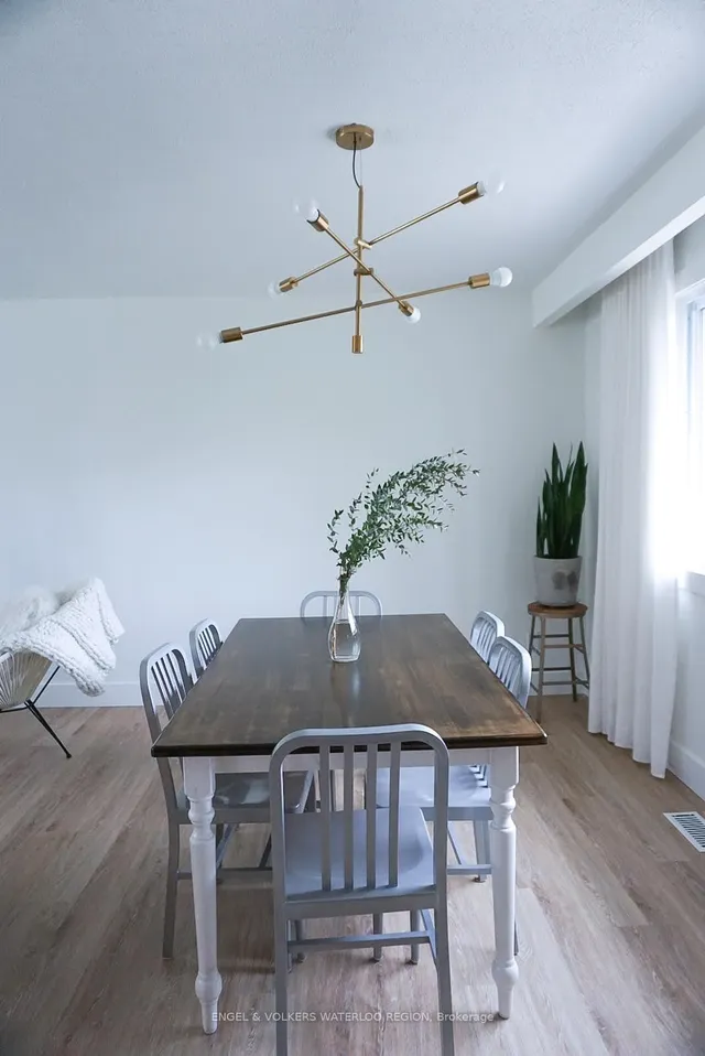 Additional image 9 of 113 Martinglen Cres