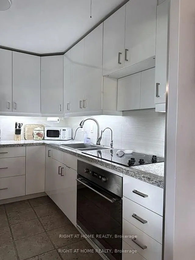 Additional image 13 of 346 The West Mall N/A Unit 603