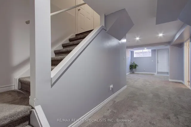 Additional image 23 of 10 Sam Frustaglio Dr