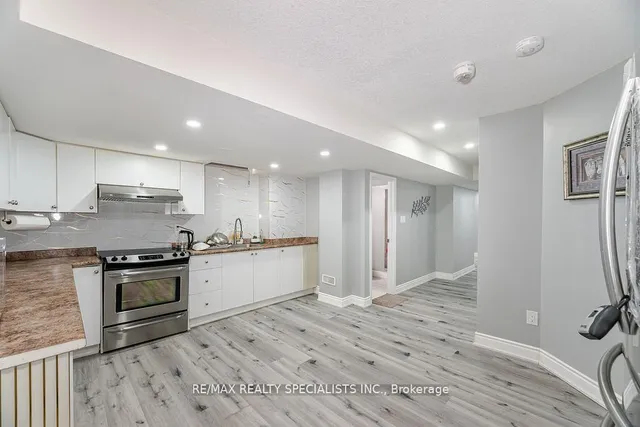 Additional image 37 of 52 Abercrombie Cres