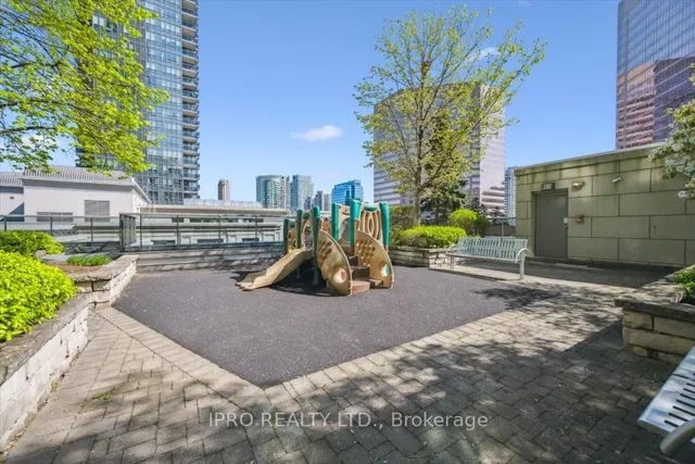 Additional image 32 of 15 Greenview Ave Unit 1514