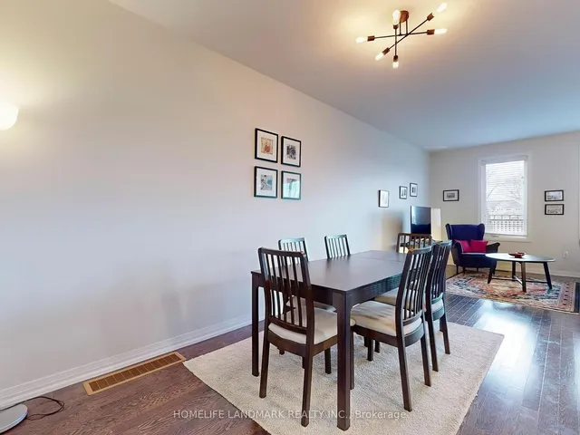 Additional image 12 of 813 Banks Cres