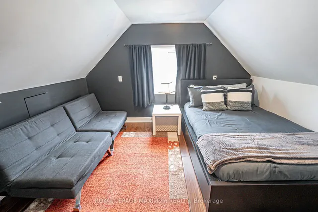 Additional image 21 of 2113 Keele St