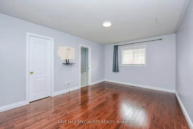 Additional image 32 of 622 Lumberton Cres