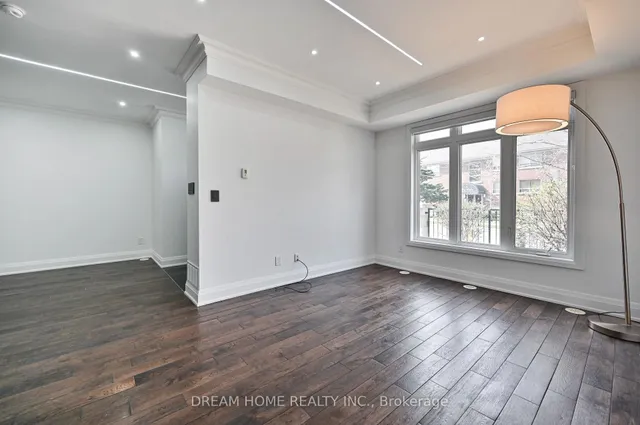 Additional image 10 of 9 Oakburn Cres Unit Th 28