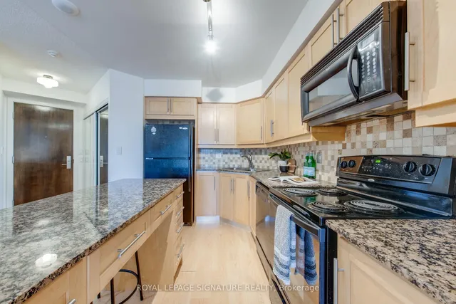 Additional image 6 of 20 Blue Jays Way Unit 1401