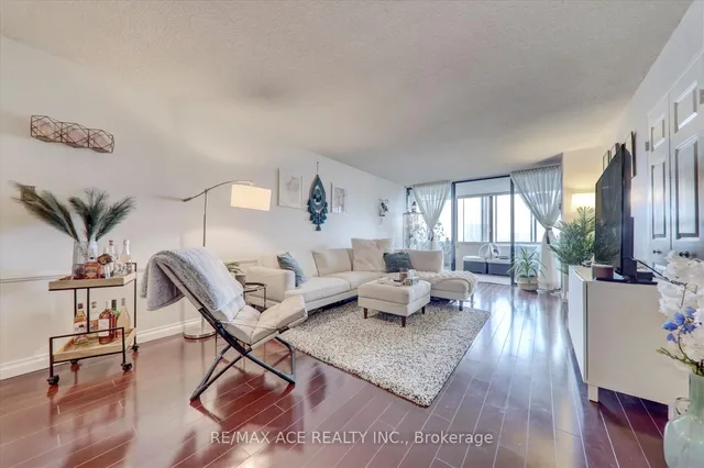 Additional image 9 of 2350 Bridletowne Circ Unit 1112