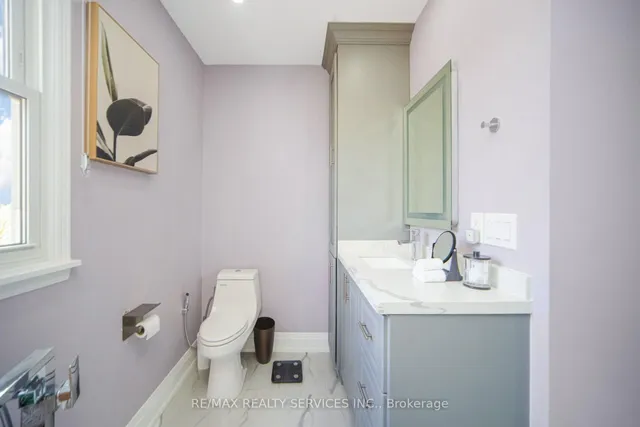Additional image 32 of 24 Neville Cres
