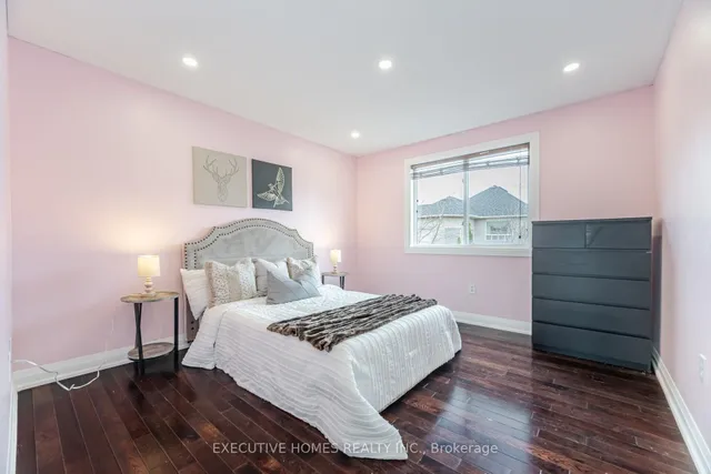 Additional image 36 of 1121 Meighen Way