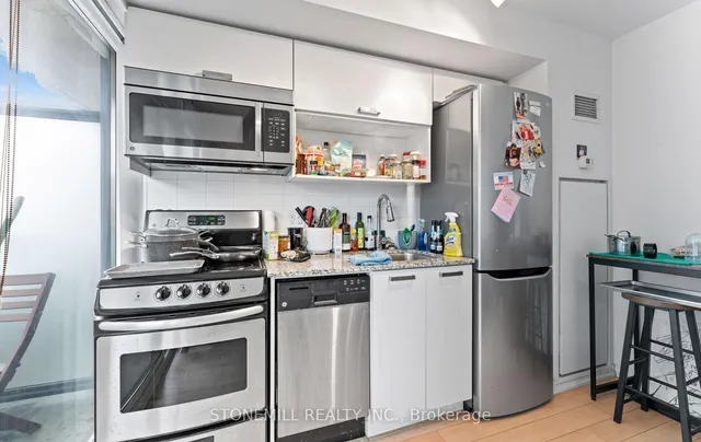 Additional image 16 of 36 Lisgar St Unit 521E