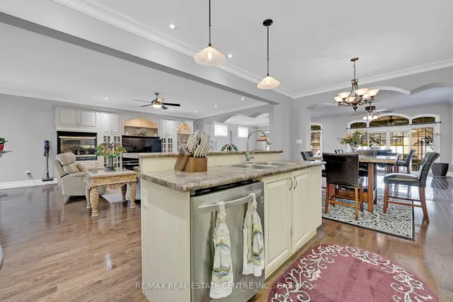 Additional image 9 of 29 Chipman Ave