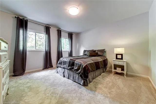 Additional image 39 of 170 Cavendish Crt