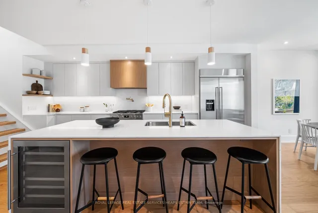 Additional image 6 of 17 Myrtle Ave