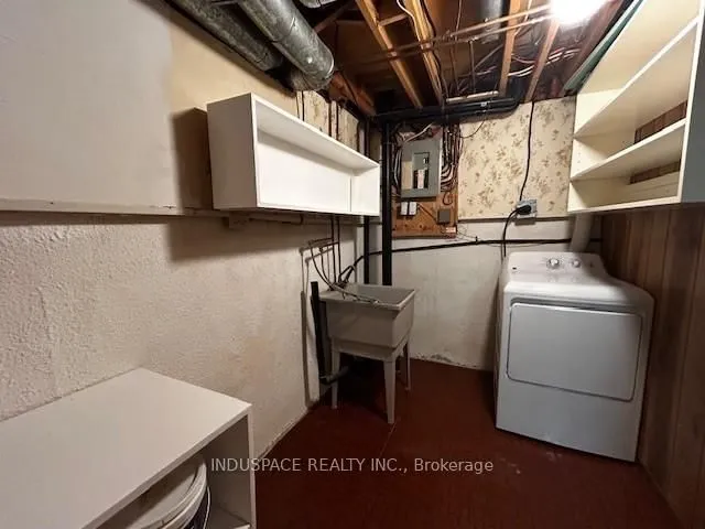 Additional image 31 of 45 Granada Cres