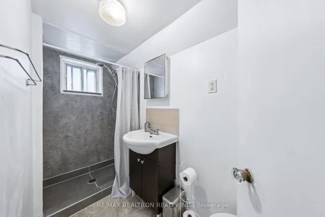 Additional image 29 of 16 Plaxton Dr