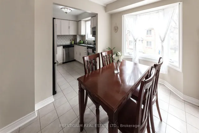 Additional image 13 of 25 Cardwell Ave Unit 30