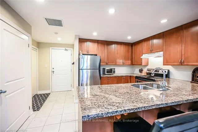 Additional image 10 of 396 Plains Rd Unit 102