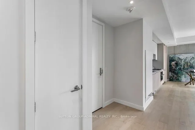 Additional image 14 of 81 Wellesley St Unit 2104